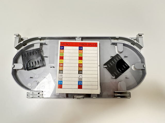 24-Port Fiber Management Tray (Grey)